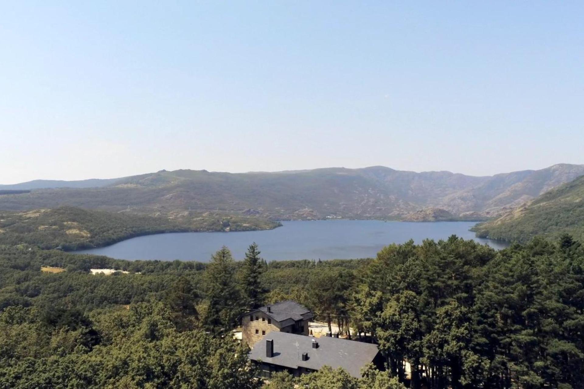 Villa Lucerna Sports & Hotel Resort Vigo de Sanabria Екстериор снимка