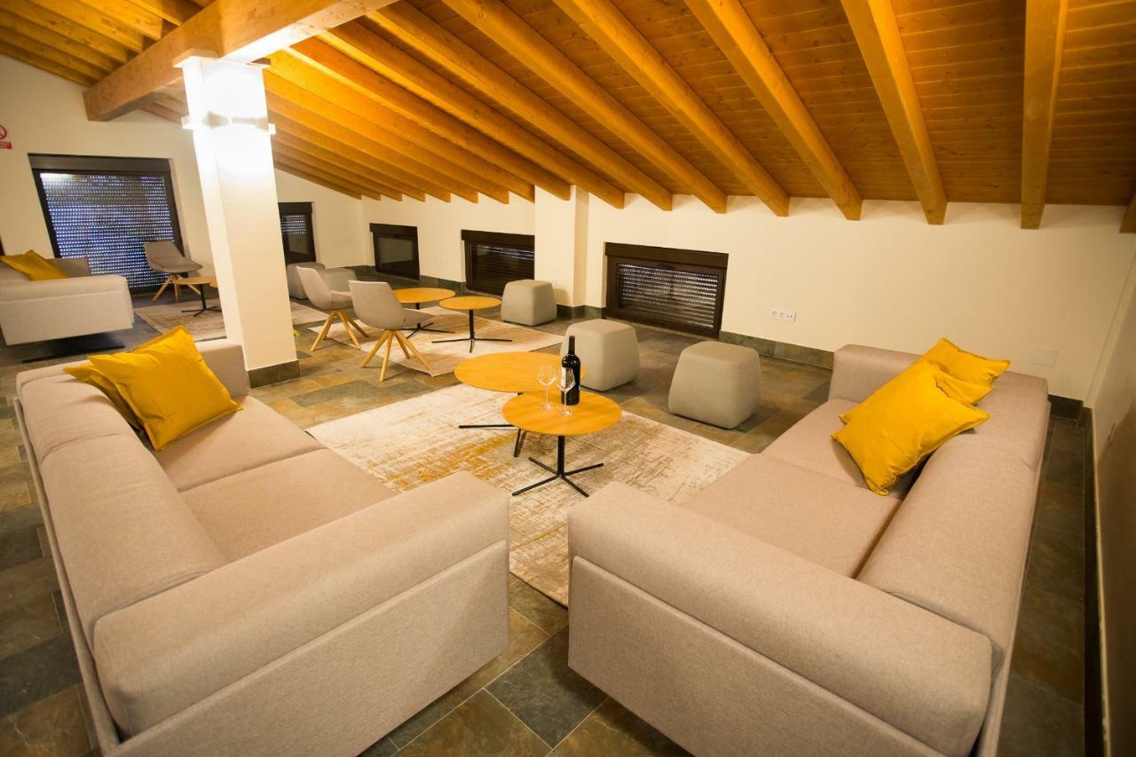 Villa Lucerna Sports & Hotel Resort Vigo de Sanabria Екстериор снимка
