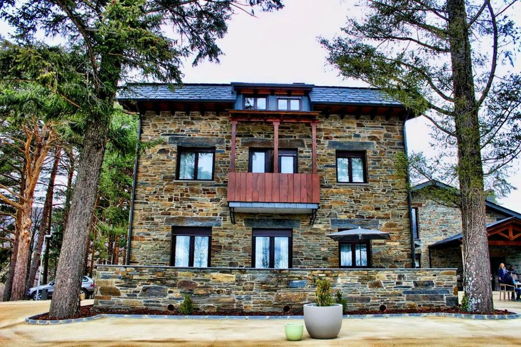 Villa Lucerna Sports & Hotel Resort Vigo de Sanabria Екстериор снимка